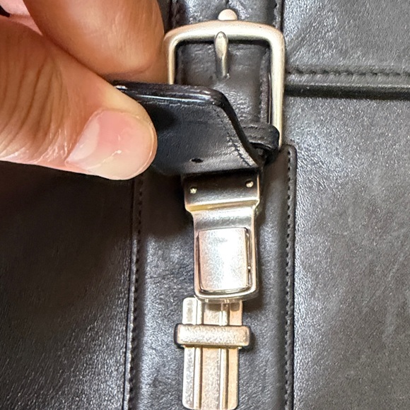 Leather Messenger Bag - Black - Picture 9 of 12